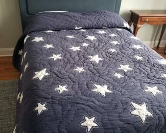 Full/double bed
