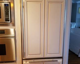 36" Sub-Zero refrigerator model 650 mfg. March 2002