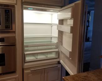 36" Sub-Zero refrigerator model 650 mfg. March 2002