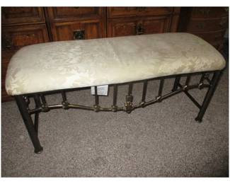 Leggett & Pratt Vanity Parlor Bench
