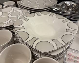 Modern Dishes - $50 set