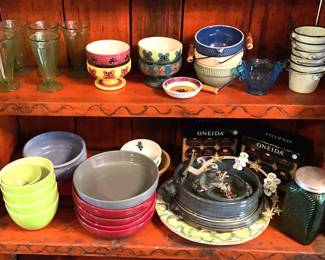 Kitchen Glassware, Bowls, Decorative Plates and Serving Dishes