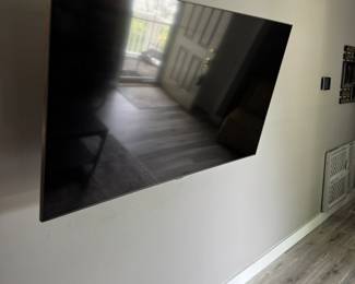 LED TV