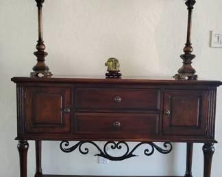 SF165Asian Hutch