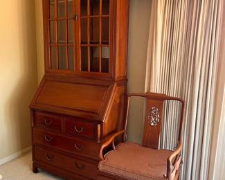 SF133Secretary Desk And Chair