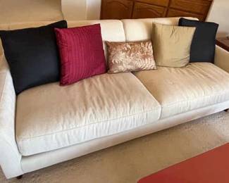 SF166Cream Chenille Upholstered Sofa With Five Throw Cushions