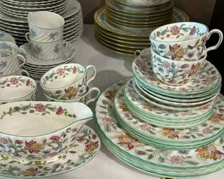 Minton "Haddon Hall" service for 4