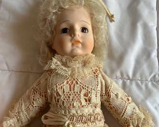 Lovis Nichole doll