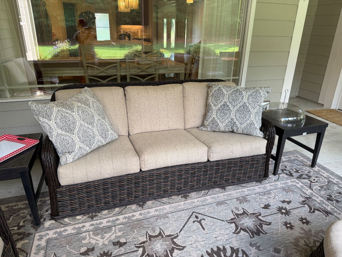 Brand is Ebel. Very high quality outdoor furniture
