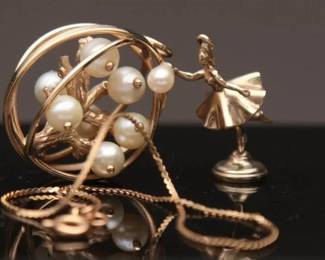 14k Gold Tree Pendant, Ballerina, Chain, 9.55 gr