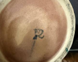 1924 Roseville Pottery Brown Florentine Double Handled Vase