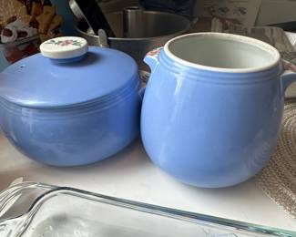 Hall's Superior Quality Kitchenware Rose Parade Casserole Dish & Bean Pot