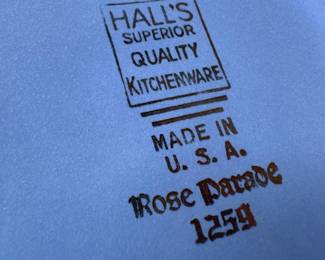 Hall's Superior Quality Kitchenware Rose Parade Casserole Dish & Bean Pot