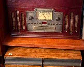 Reproduction radio