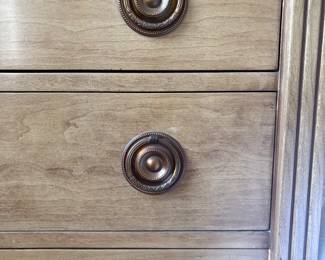 lovely details..
