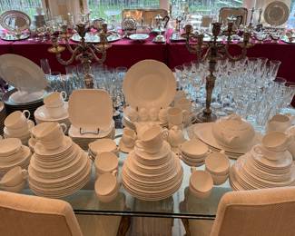 196pc Villeroy & Boch "Foglia" China Set