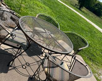 Patio table 4 chairs 