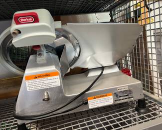 Meat cutter 