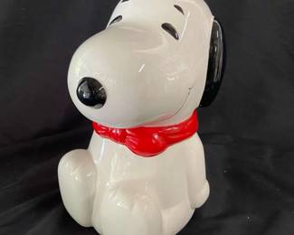 Snoopy Cookie Jar By Benjamin Medwin