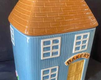 International Heartland Bakery Cookie Jar