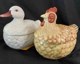 Vintage 1984 White Duck Cookie Jar With Laying Hen Cookie Jar