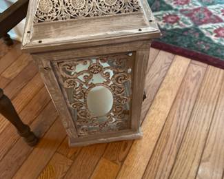 Wood lantern