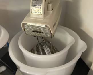 vintage Sunbeam Mixmaster stand mixer
