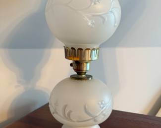 Victorian lamp in white and gold