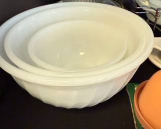Fire King Swirl Nesting Set