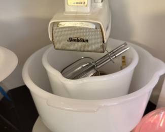 vintage Sunbeam Mixmaster stand mixer