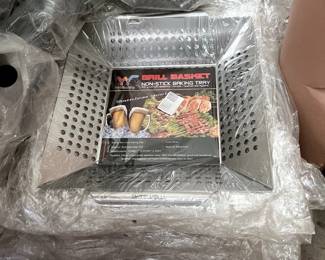 BBQ basket stainless steel. $5 set.