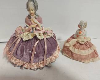 VINTAGE PIN CUSHIONS