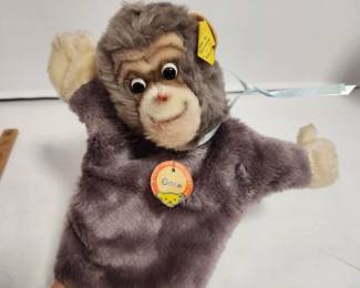 STEIFF PUPPET