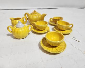 DOLL HOUSE TEA SET