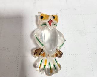 BAKELITE OWL PIN