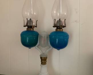 American antique - Ridley’s Double Wedding oil lamp. Storage in center for matches. RARE and collectible!