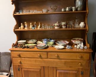 …..and here’s the open shelved hutch….also Willett cherry to compliment the dining set. Bring the truck Chuck!