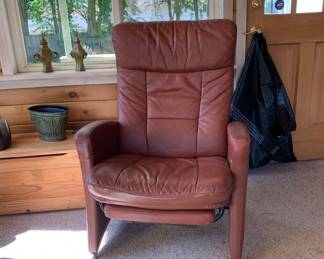 Leather/leatherette manual recliner - small scale