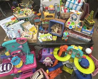 Kids Korner - lots of book, toys, games, and fun for kids!