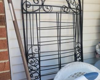 Iron gate doors