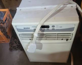 Window air conditioner