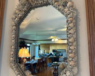 Fabulous shell mirror
This is an older one maybe 40/50’s