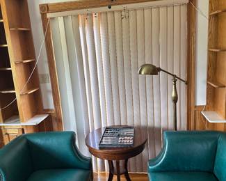 Pair of leather gaming chairs