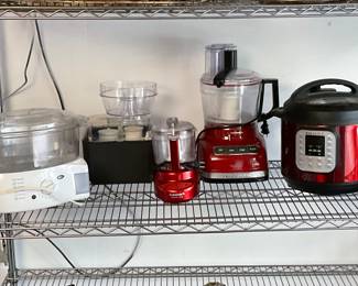 Assorted Kitchen Appliances Auction Lot