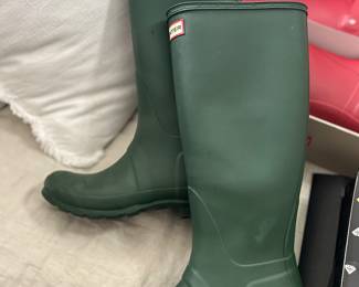 Ladies Hunter brand boots
