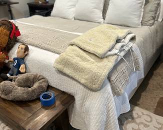 Really nice king bed