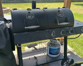 Oklahoma Joe’s smoker