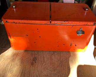 Cool metal ice chest