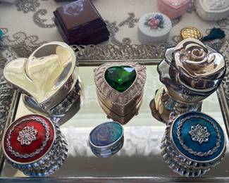 Beautiful trinket/small jewelry boxes