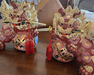 Vintage ceramic Chinese Foo dogs